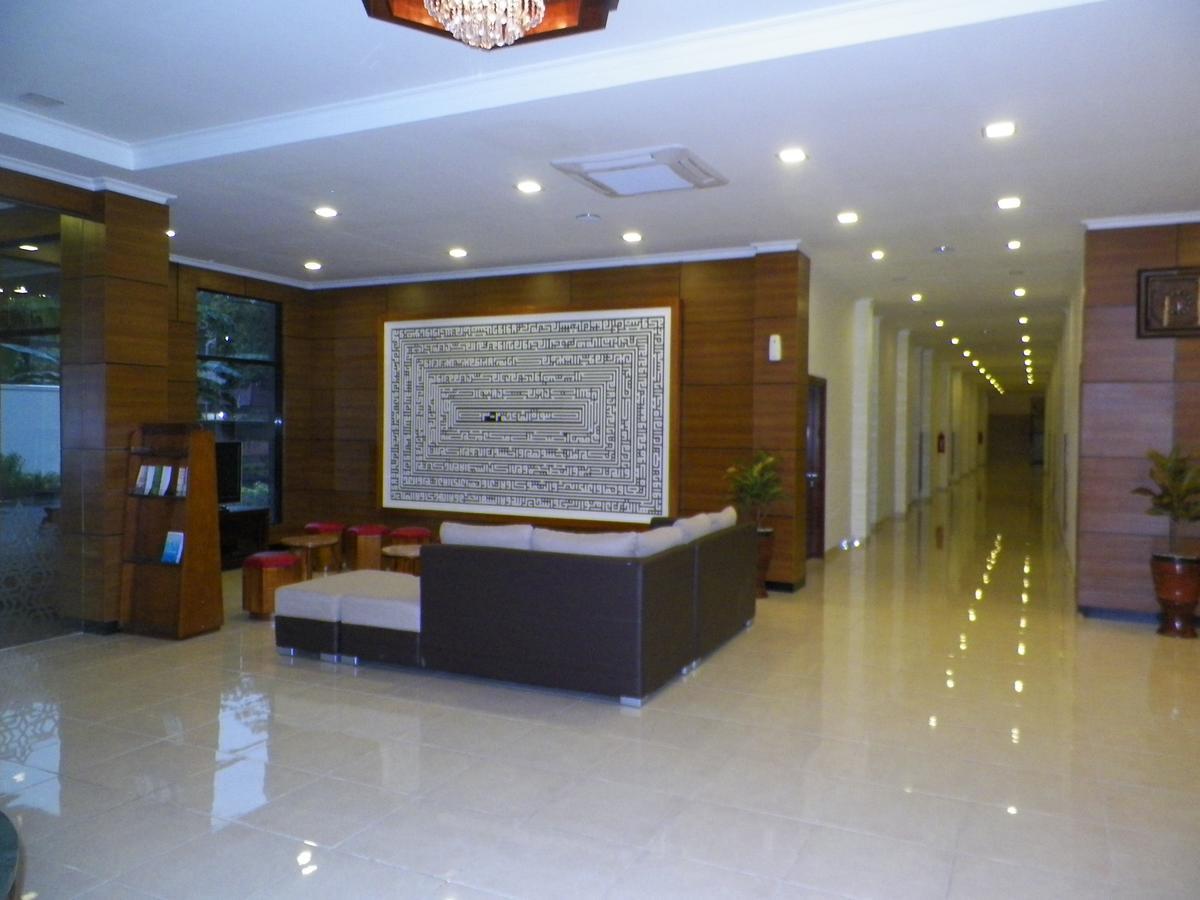 Multazam Hotel Solo المظهر الخارجي الصورة