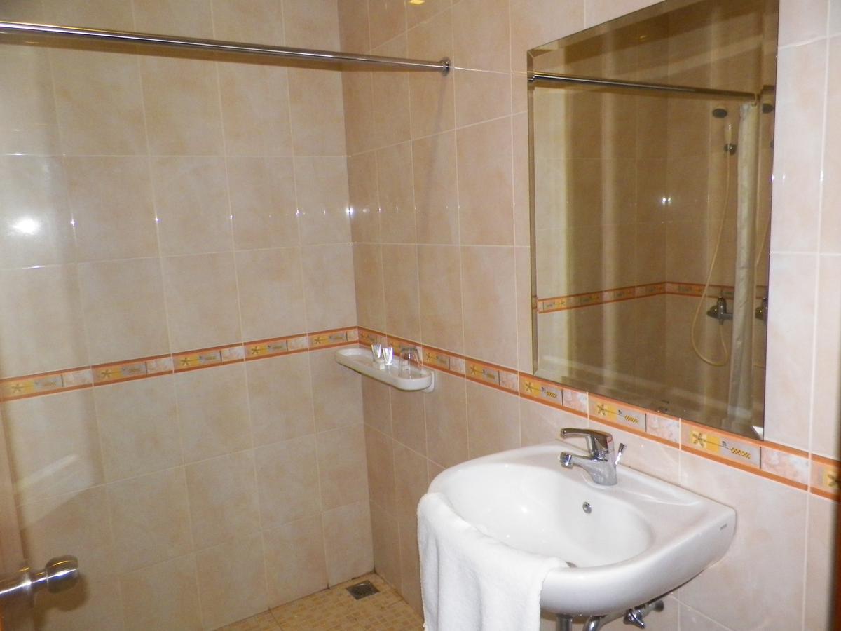 Multazam Hotel Solo المظهر الخارجي الصورة