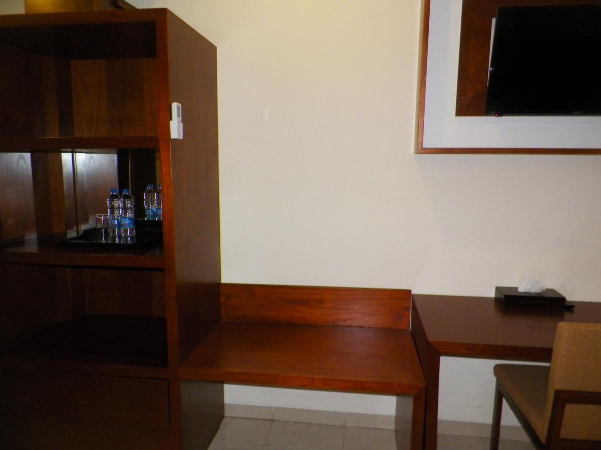 Multazam Hotel Solo المظهر الخارجي الصورة